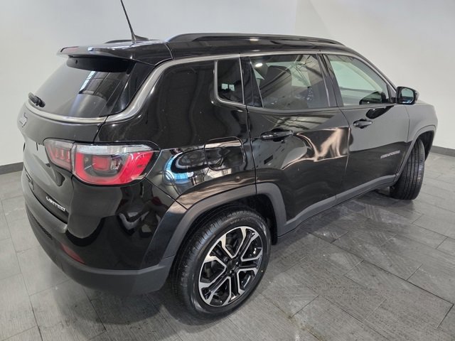 Used 2022 Jeep Compass Limited image 5