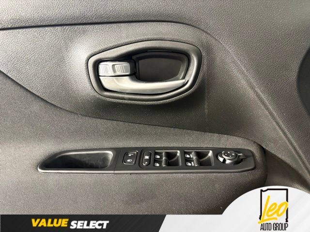 Used 2015 Jeep Renegade Sport w/ Power & Air Group FWD image 15