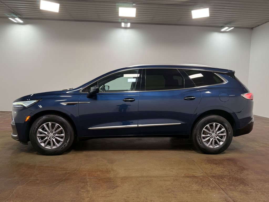 Used 2023 Buick Enclave Essence AWD/4WD image 27