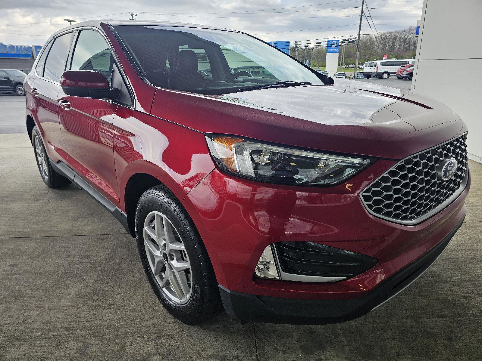 Used 2023 Ford Edge SEL w/ Convenience Package AWD/4WD image 7