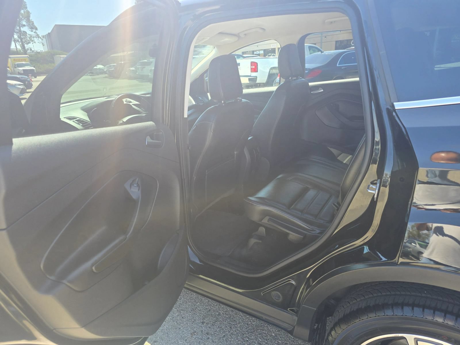 Used 2018 Ford Escape SEL FWD image 11