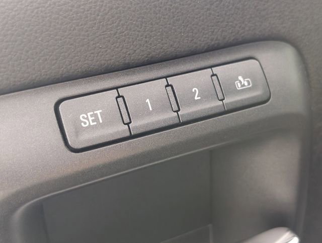 Used 2018 GMC Sierra 1500 SLT image 11