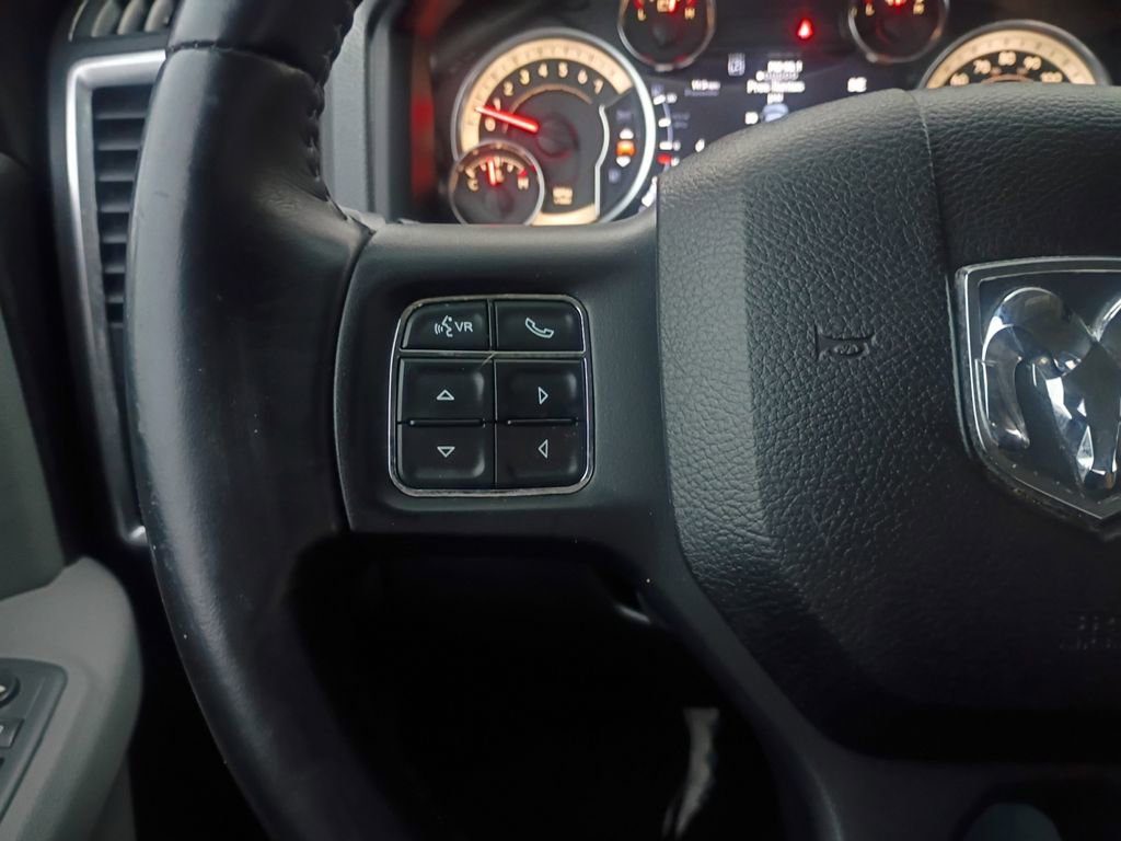 Used 2018 RAM 1500 SLT RWD image 11
