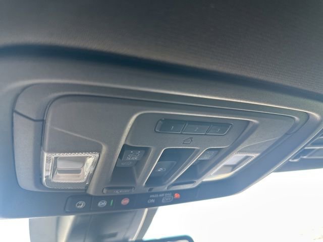 Used 2023 GMC Sierra 2500 Denali image 23