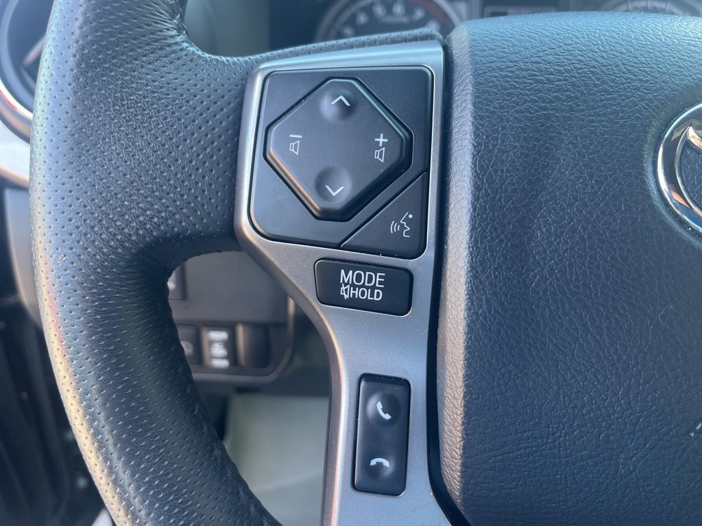 Used 2020 Toyota Tacoma Limited image 26