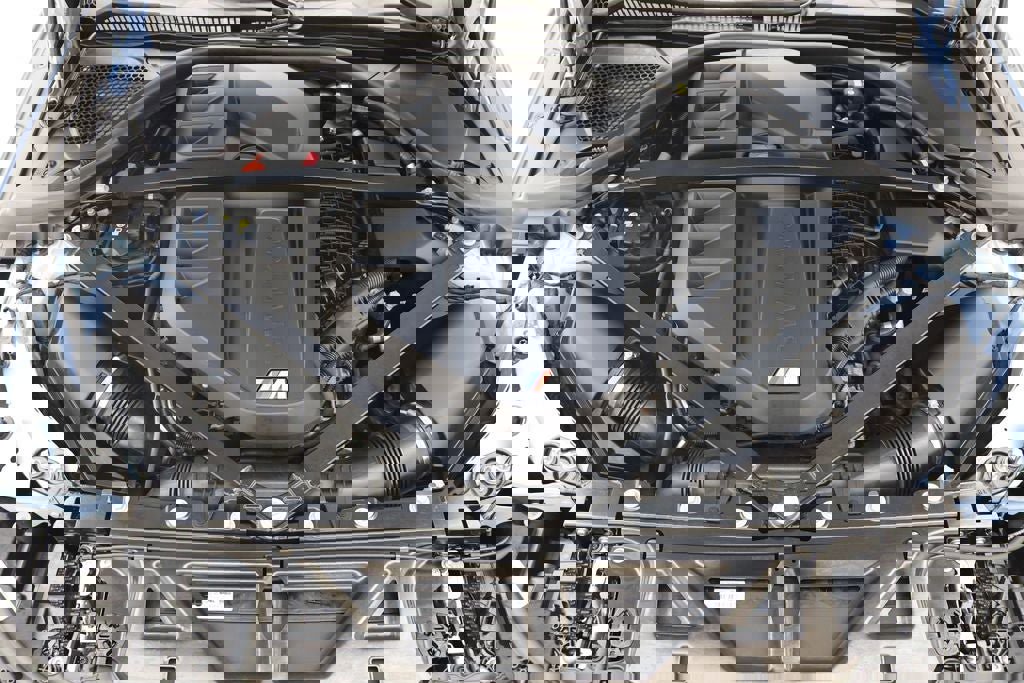 Used 2023 BMW M2 w/ Lighting Package image 39