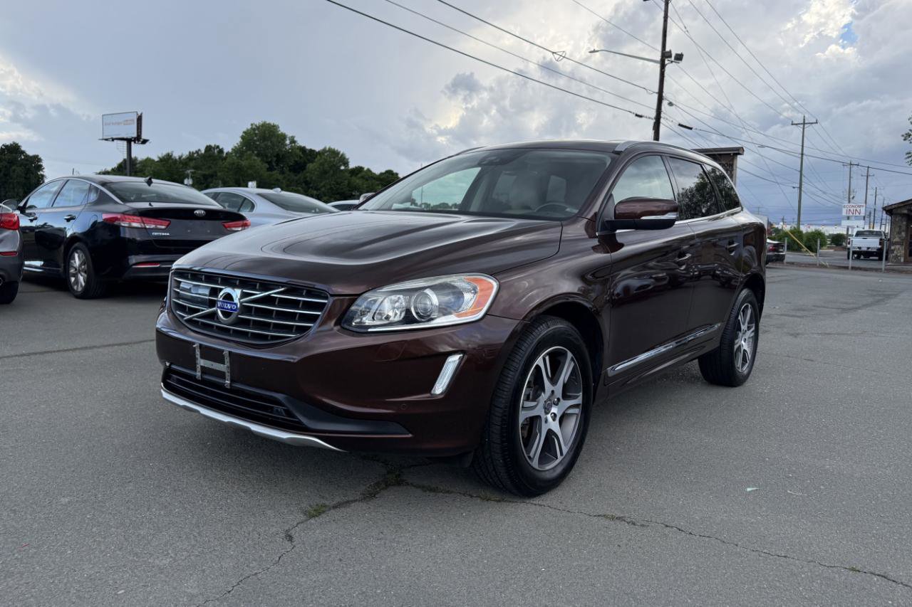 Used 2015 Volvo XC60 T6 Platinum w/ Climate Package AWD/4WD image 3