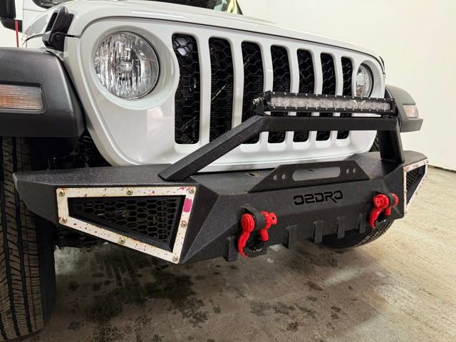 Used 2022 Jeep Gladiator Sport image 11