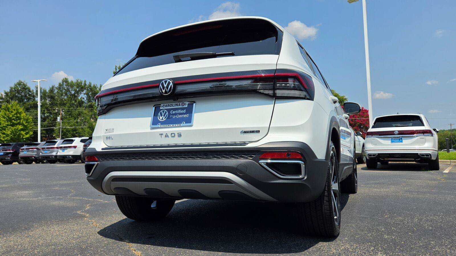 Used 2025 Volkswagen Taos SEL AWD/4WD image 69