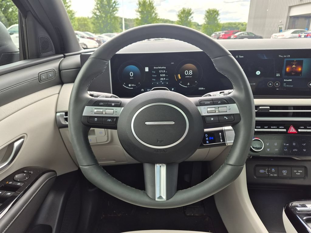 Used 2026 Hyundai Tucson Limited w/ Tow & Go Package AWD/4WD image 16