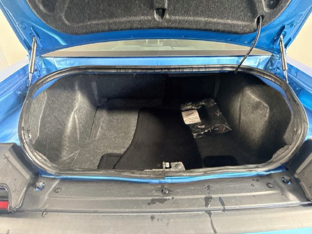 Used 2023 Dodge Challenger SXT RWD image 32