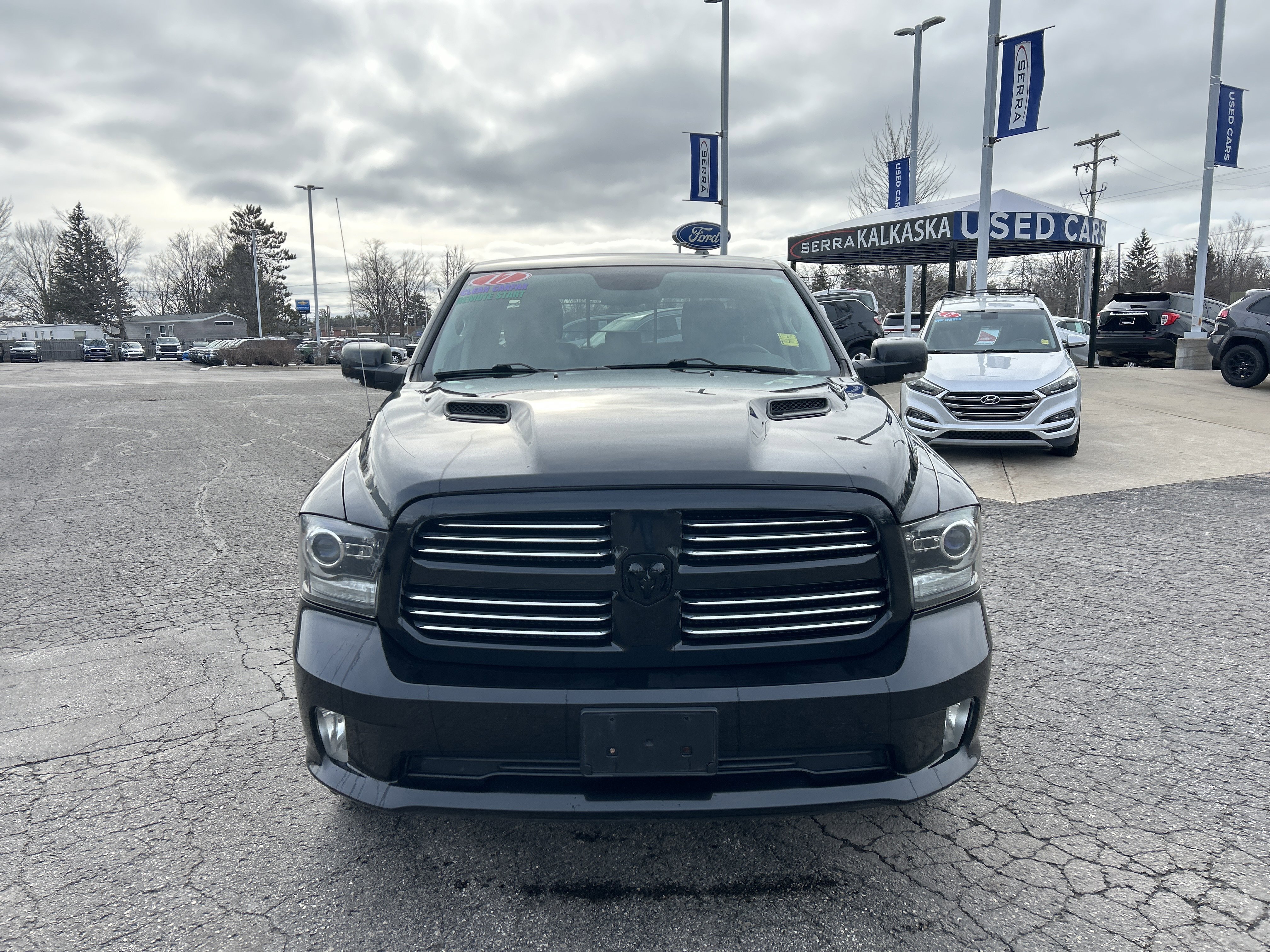 Used 2017 RAM 1500 Sport w/ Black Ram 1500 Sport Group image 8