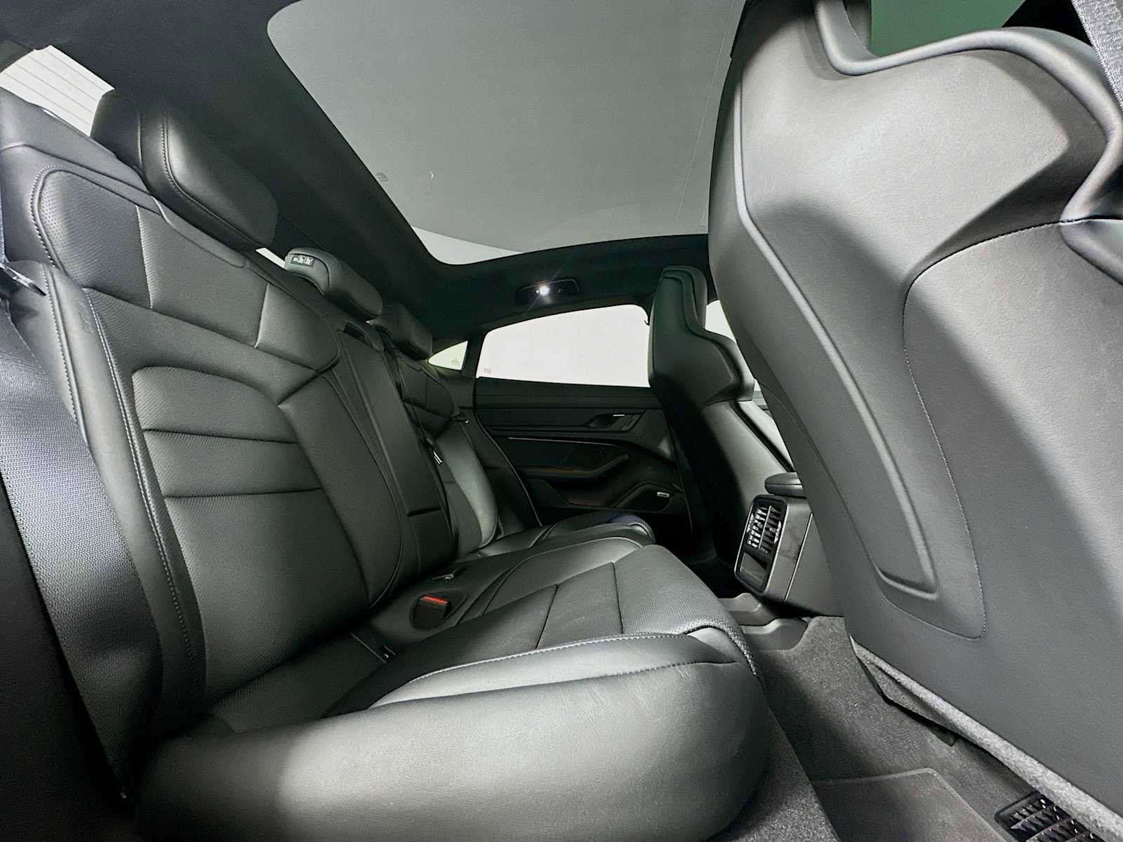 New 2026 Porsche Taycan GTS image 29