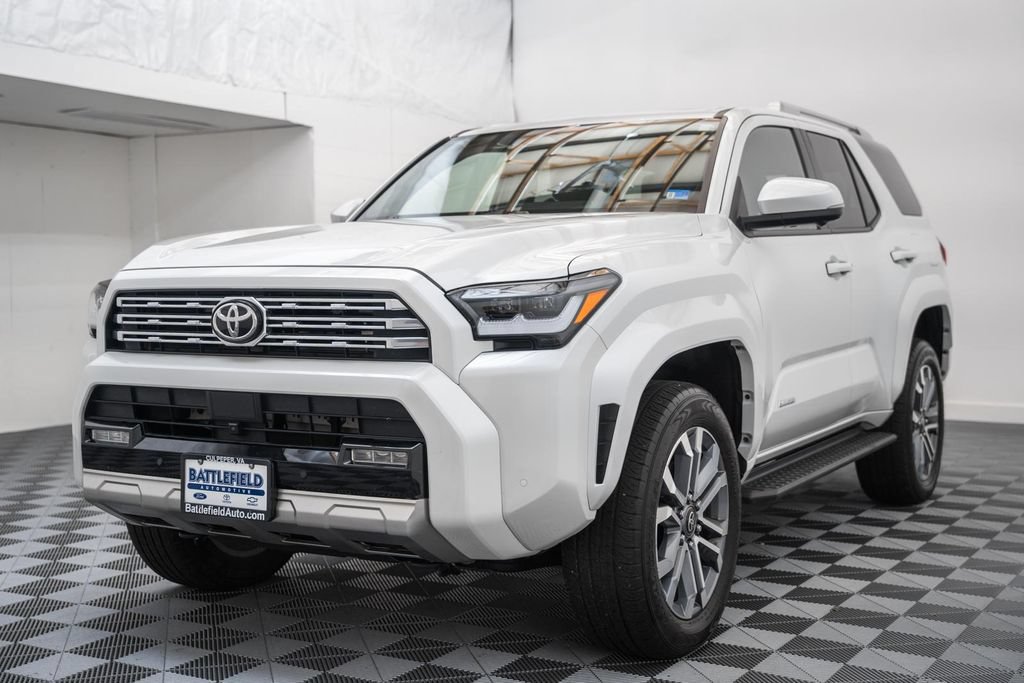 Used 2025 Toyota 4Runner Limited AWD/4WD image 3