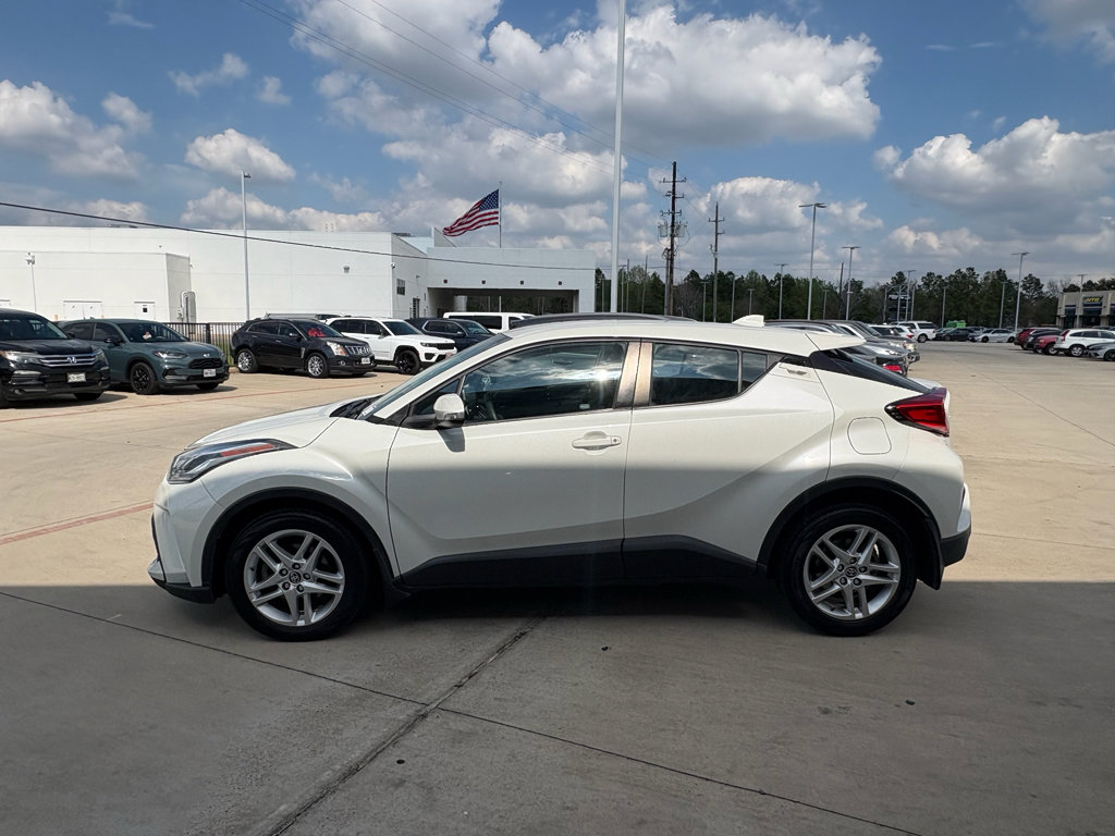 Used 2021 Toyota C-HR LE image 5