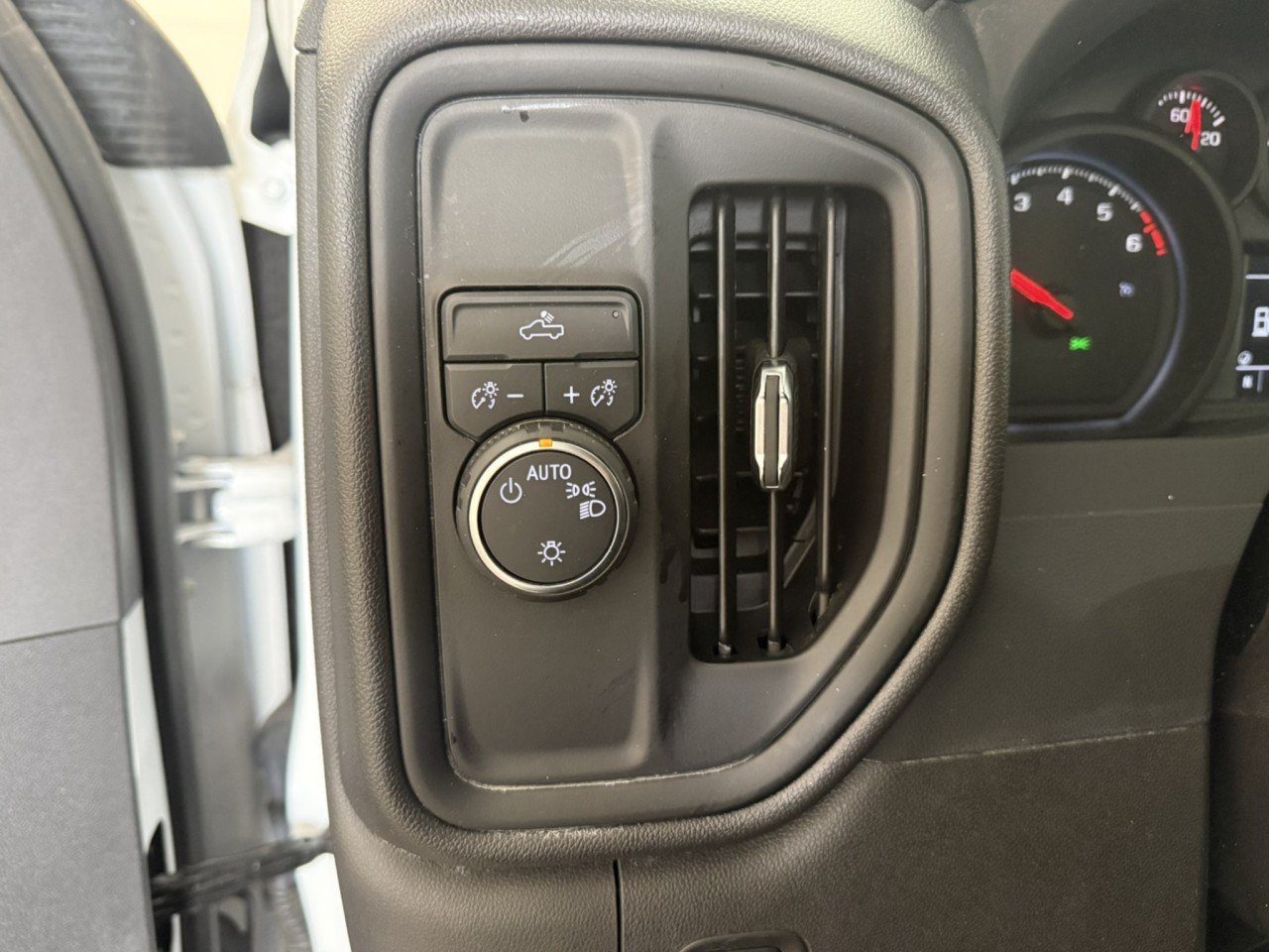 Used 2024 Chevrolet Silverado 1500 W/T w/ WT Fleet Convenience Package RWD image 20