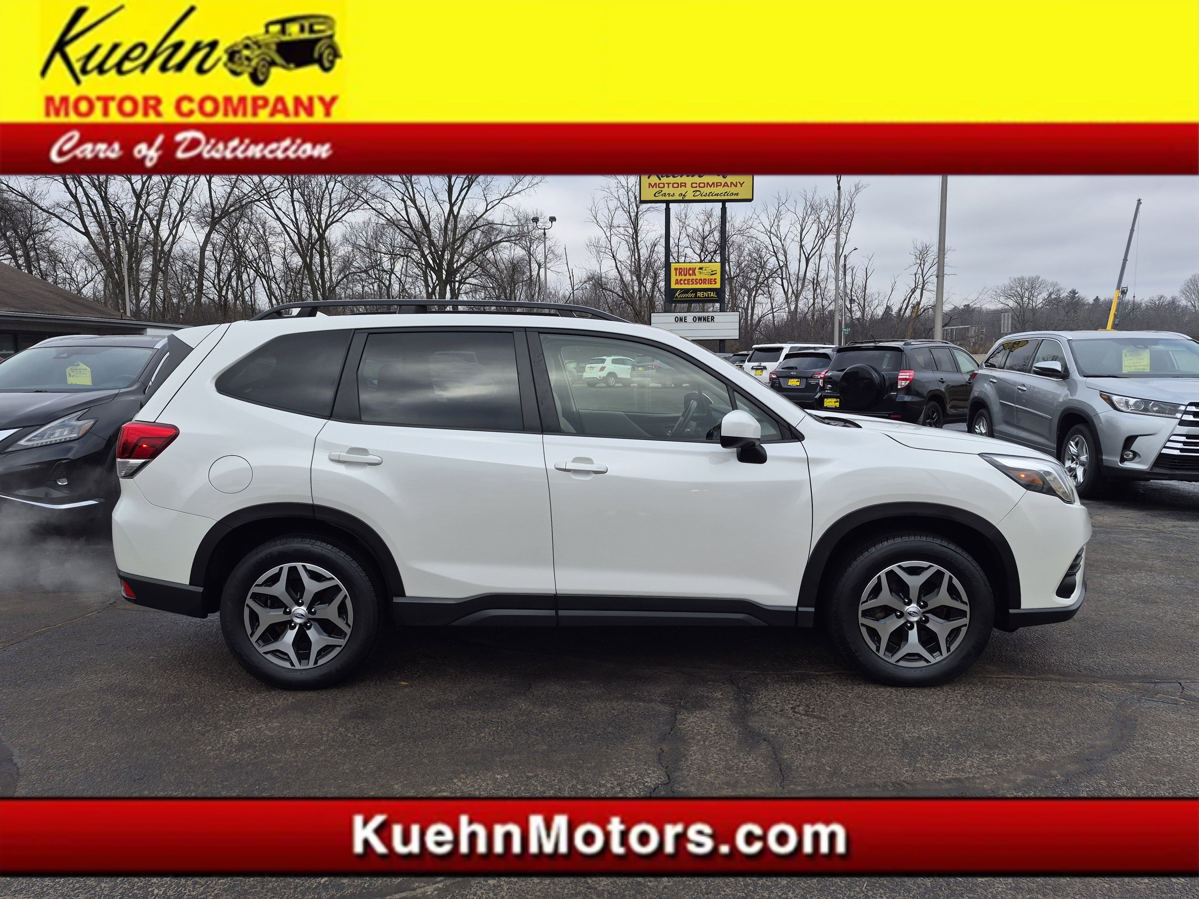 Used 2022 Subaru Forester Premium image 1