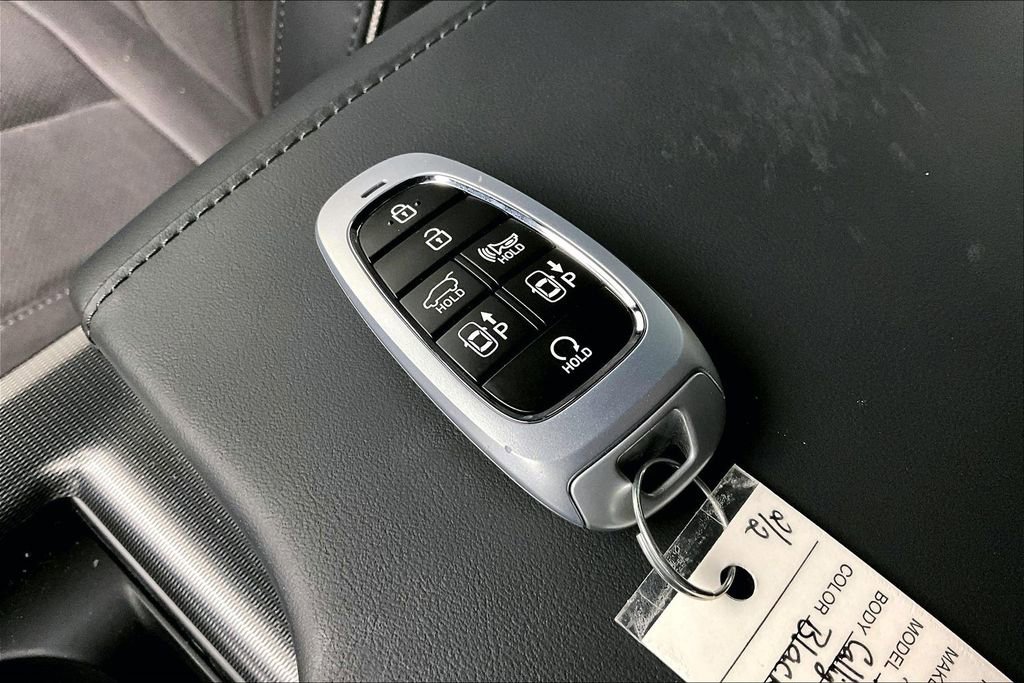 Used 2025 Hyundai Palisade Calligraphy image 13