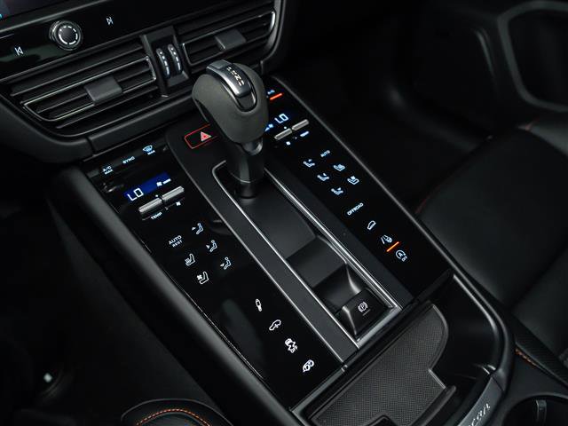 New 2026 Porsche Macan GTS image 26