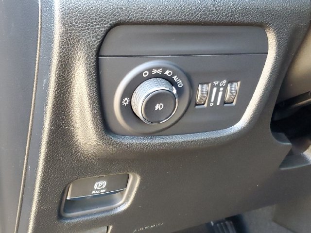 New 2027 Jeep Grand Cherokee L Limited AWD/4WD image 9