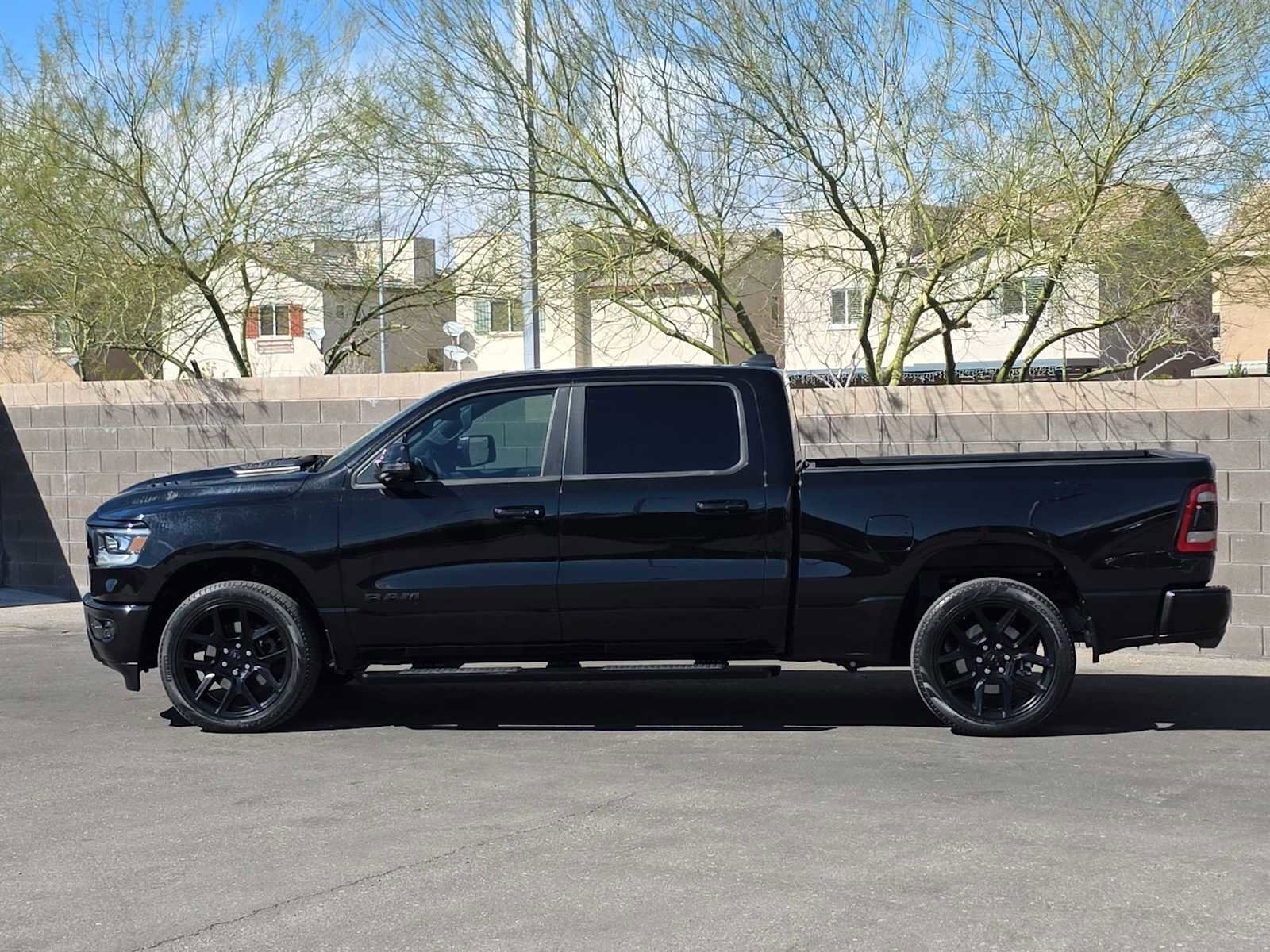 Used 2023 RAM 1500 Laramie image 6