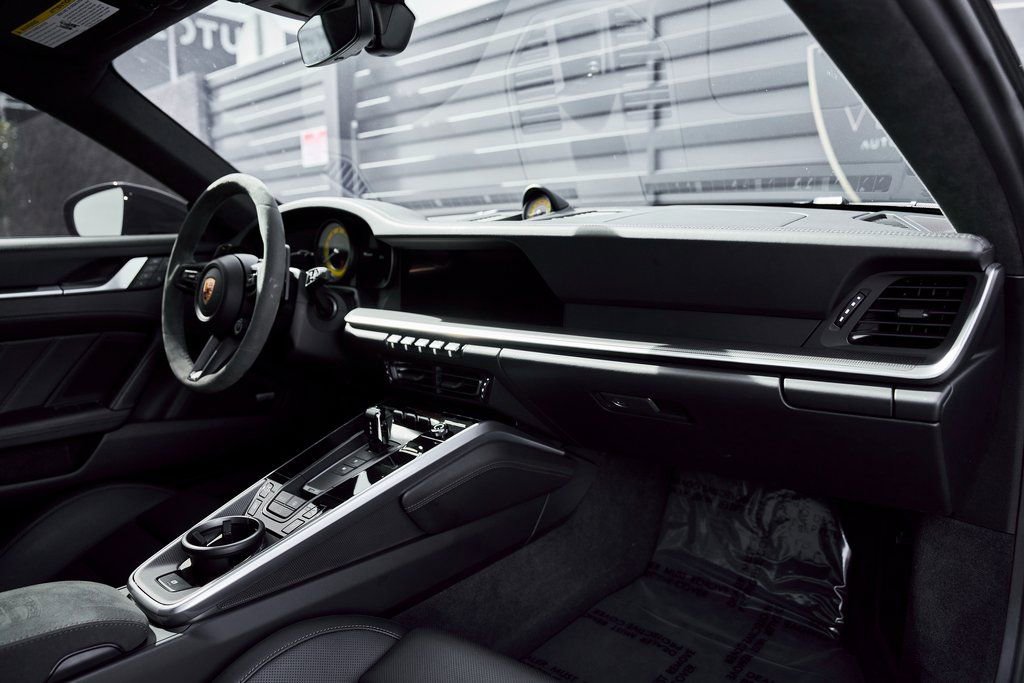 Used 2024 Porsche 911 Turbo S image 36