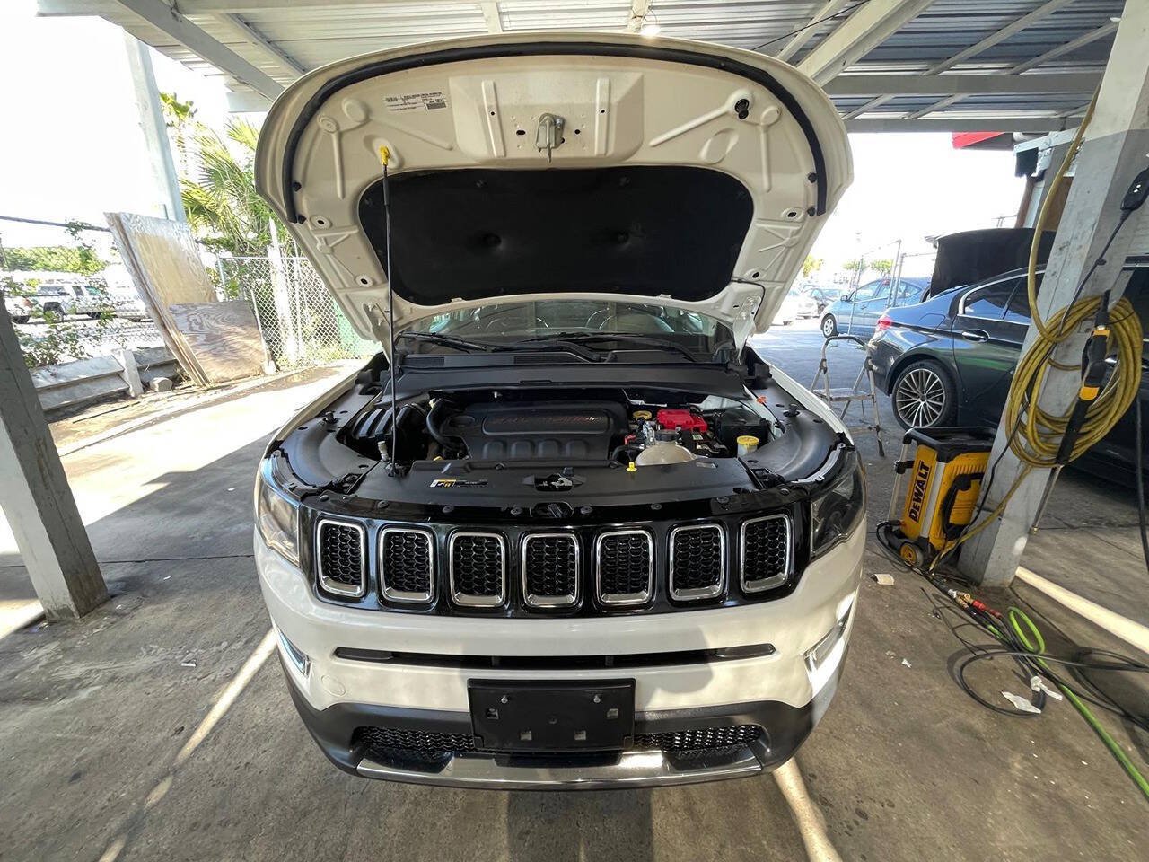Used 2019 Jeep Compass Limited FWD image 19