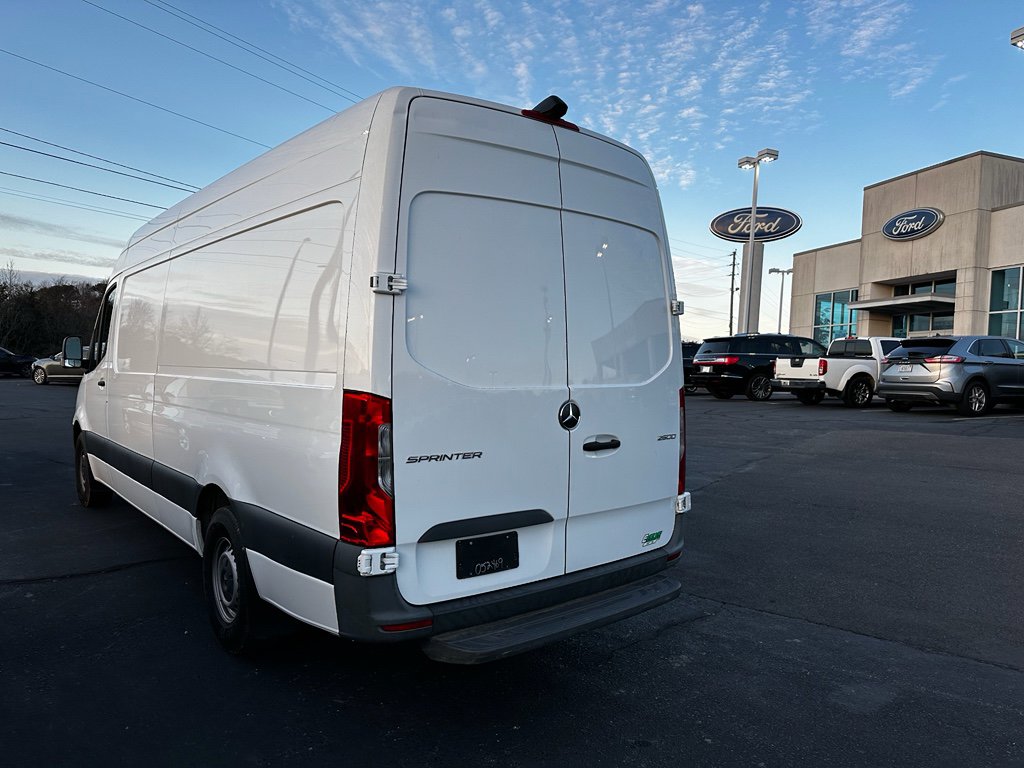 Used 2021 Mercedes-Benz Sprinter 2500 image 6