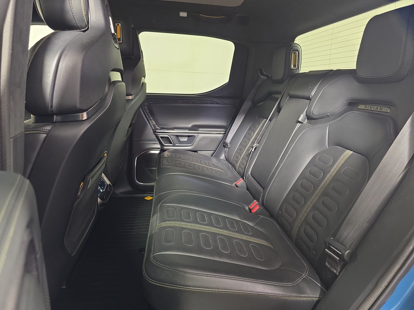 Used 2022 Rivian R1T Launch Edition AWD/4WD image 21
