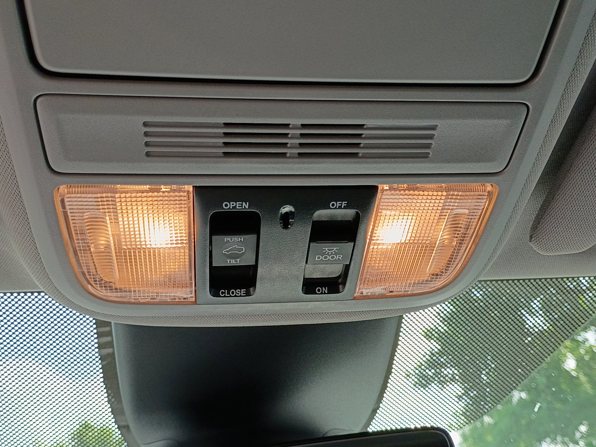 Used 2024 Honda Odyssey EX-L image 32