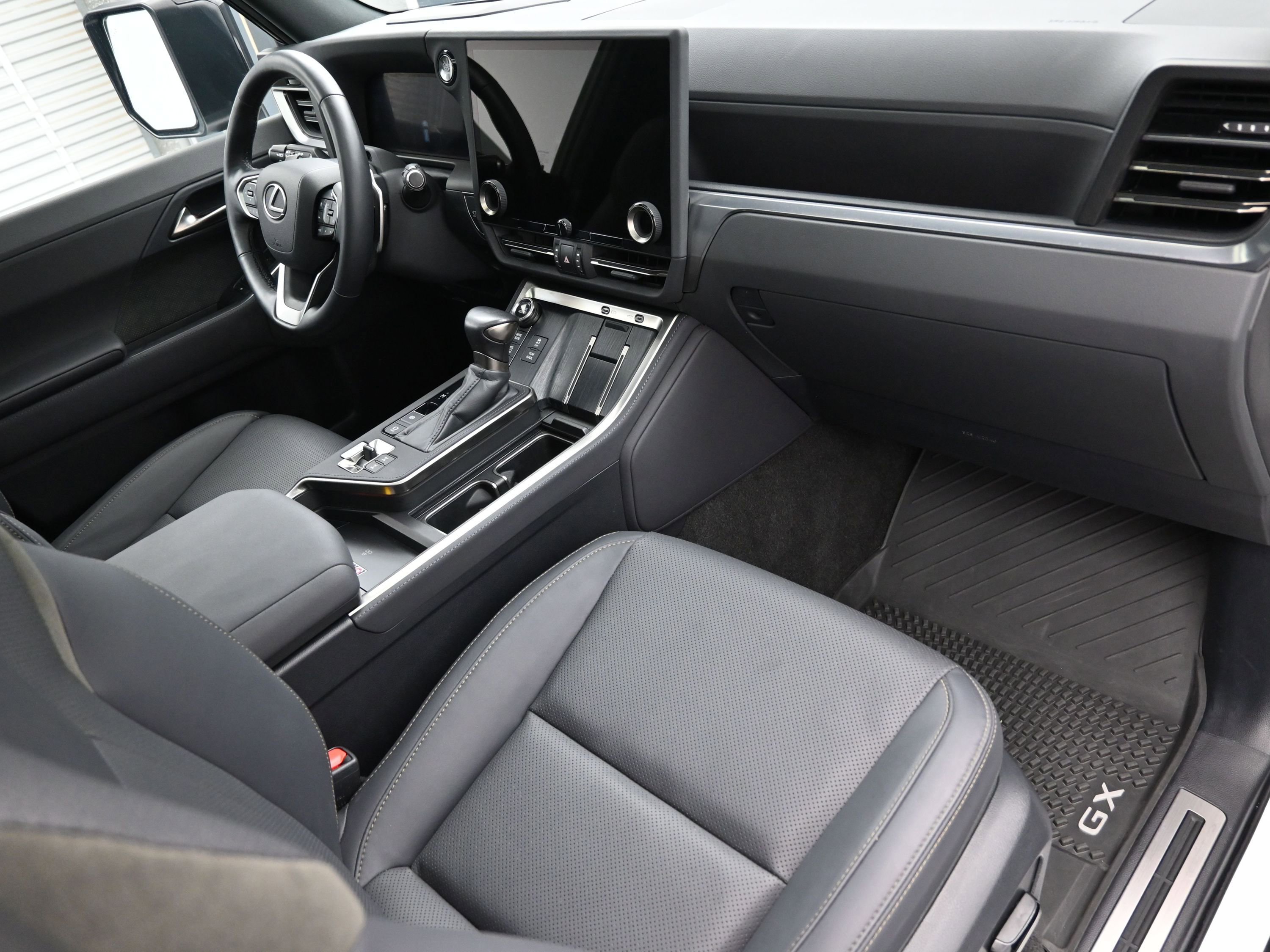 Used 2024 Lexus GX 550 GX 550 Overtrail+ image 38