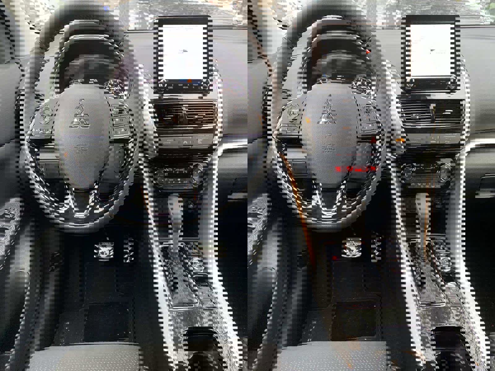 Used 2024 Mitsubishi Eclipse Cross SE image 12