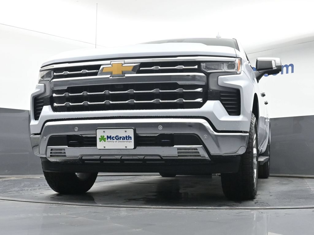 New 2026 Chevrolet Silverado 1500 LTZ w/ Z71 Off-Road Package AWD/4WD image 7