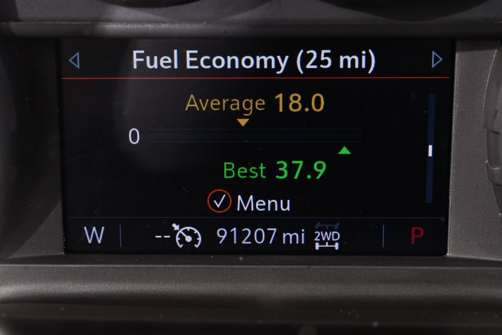 Used 2021 Chevrolet Silverado 1500 LT AWD/4WD image 25