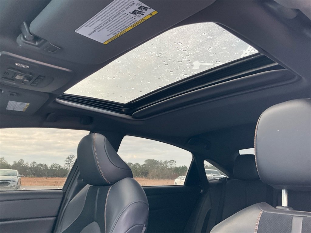 Used 2022 Toyota Avalon XSE image 23