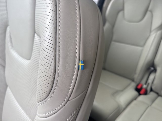 Used 2021 Volvo XC90 T6 Inscription w/ Lounge Package image 28