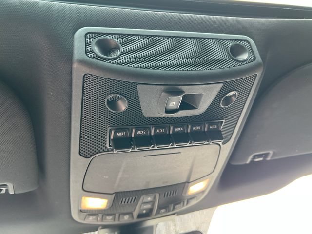 Used 2019 Ford F250 Platinum w/ Platinum Ultimate Package AWD/4WD image 29