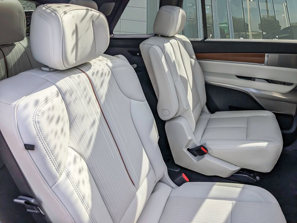 New 2026 Cadillac Vistiq Sport AWD/4WD image 21