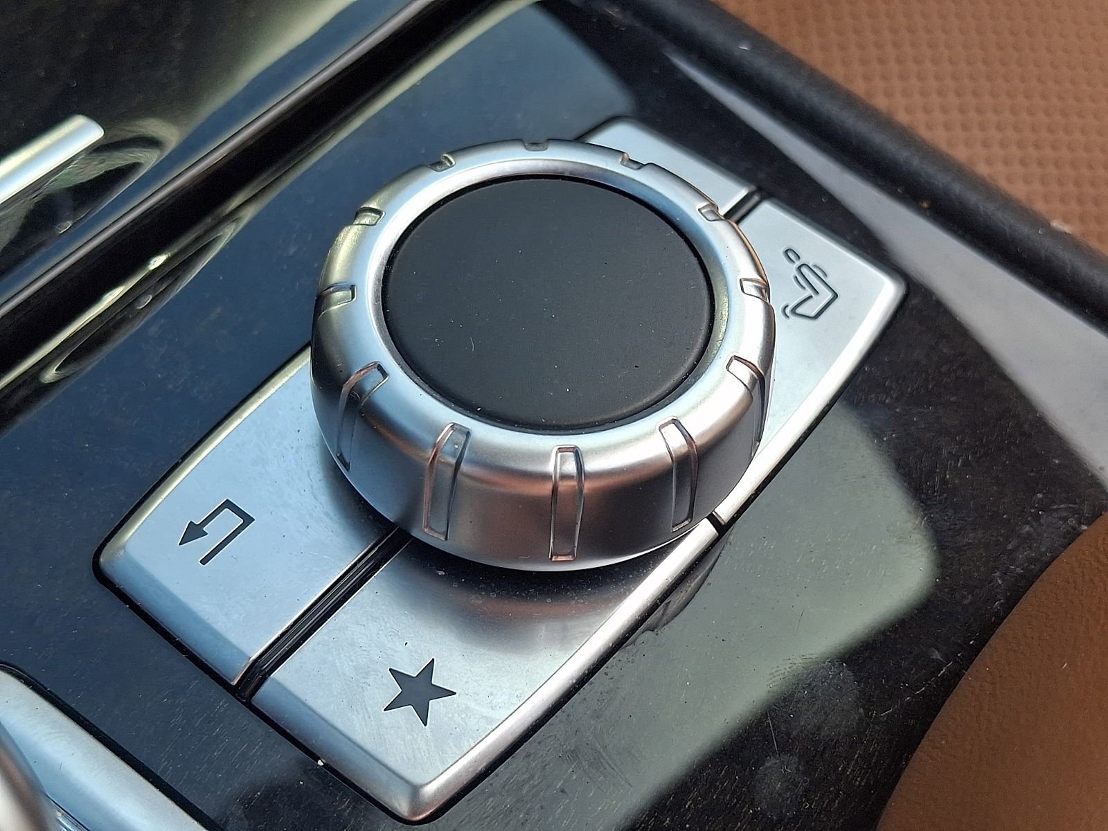 Used 2019 Mercedes-Benz SL 450 image 24