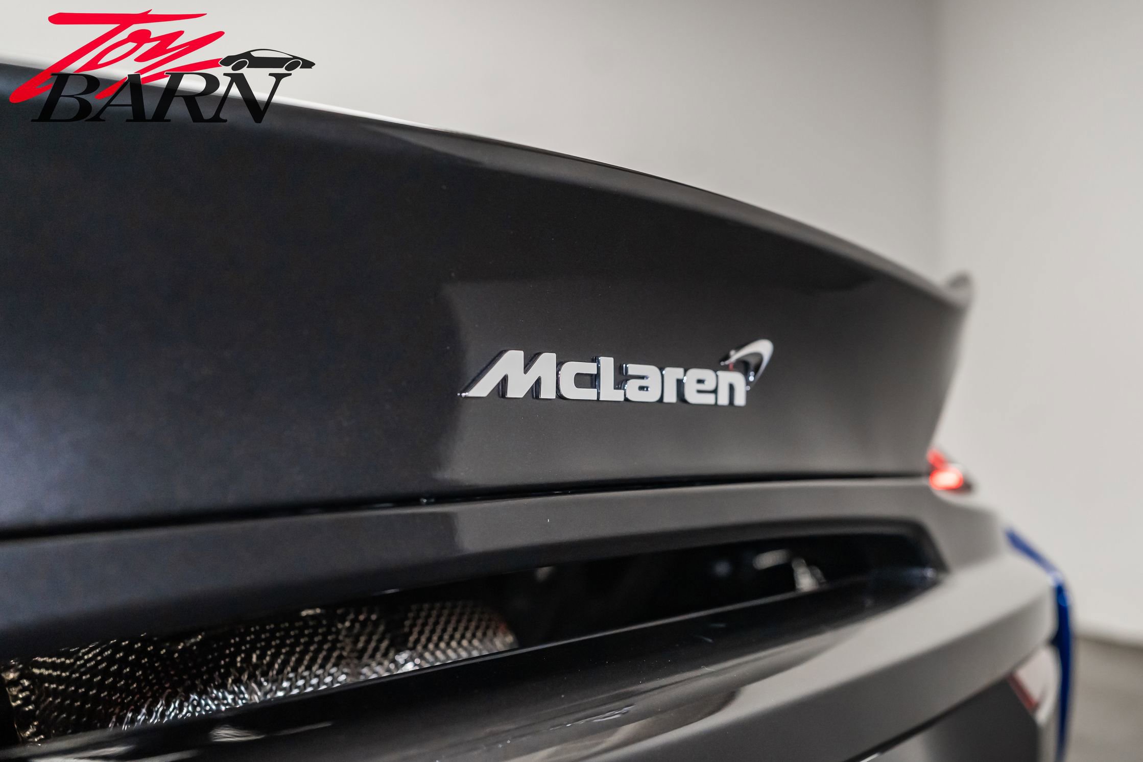 Used 2019 McLaren 570S Spider image 21