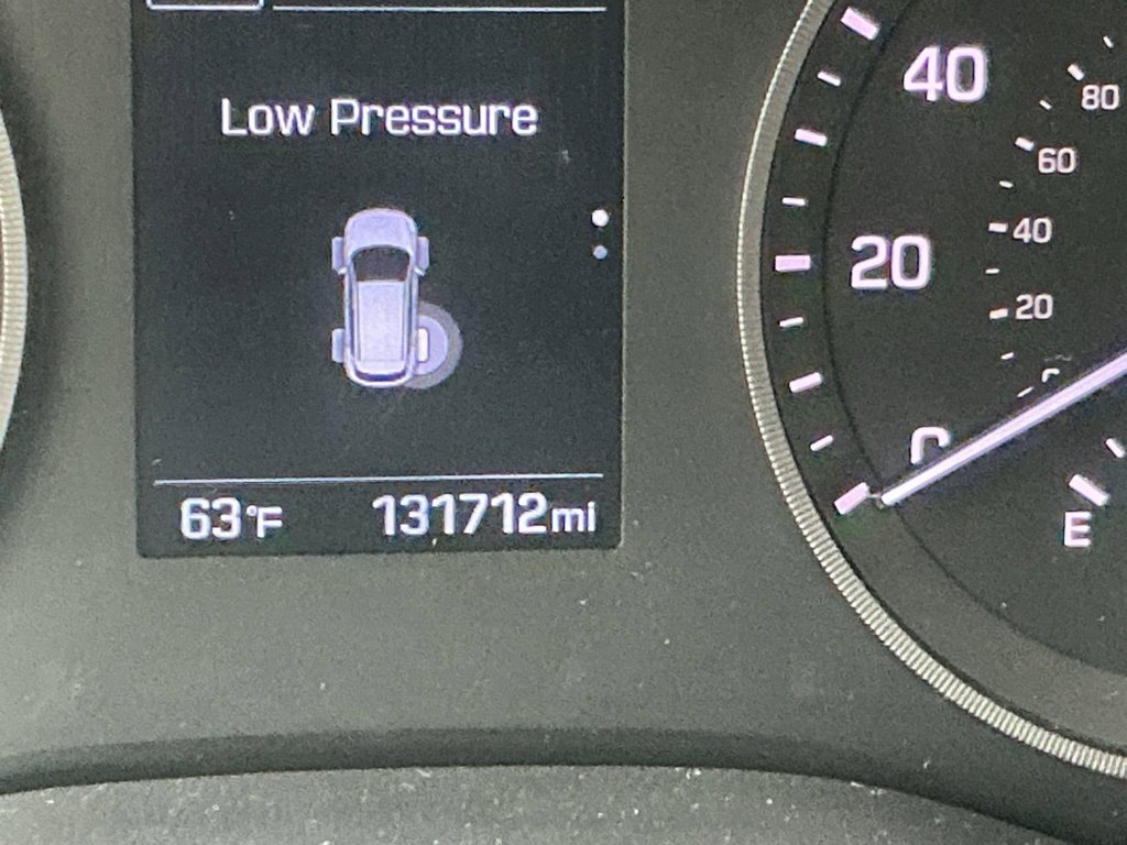 Used 2017 Hyundai Tucson Sport w/ Cargo Package AWD/4WD image 21