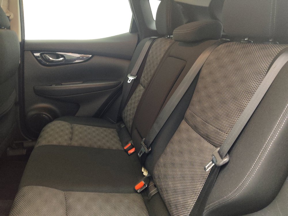 Used 2017 Nissan Rogue Sport SV AWD/4WD image 18