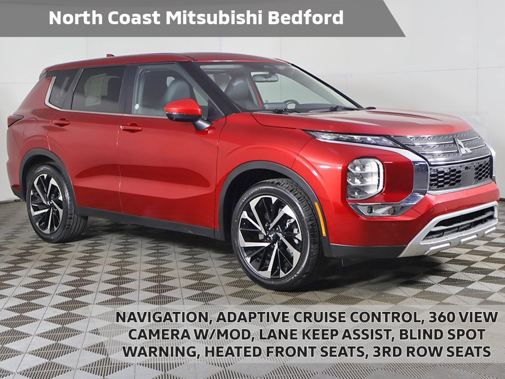 Used 2024 Mitsubishi Outlander SE