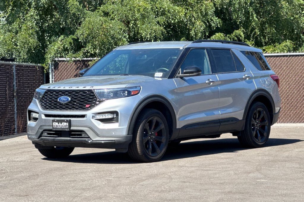Used 2023 Ford Explorer ST w/ Equipment Group 401A AWD/4WD image 4
