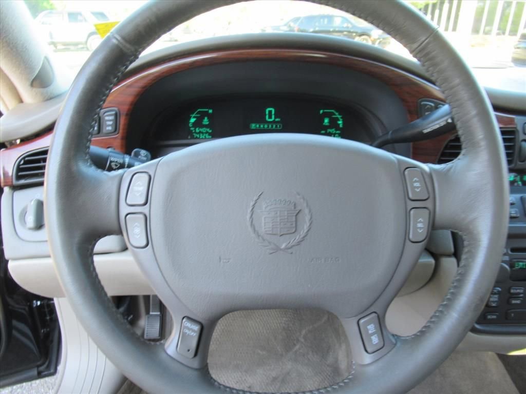 Used 2000 Cadillac De Ville w/ Comfort/Convenience Pkg FWD image 19