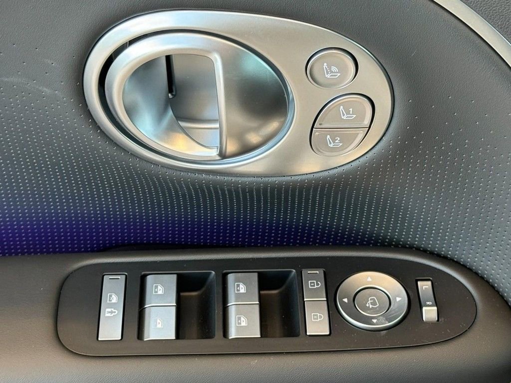 New 2026 Hyundai Ioniq 9 Calligraphy image 14