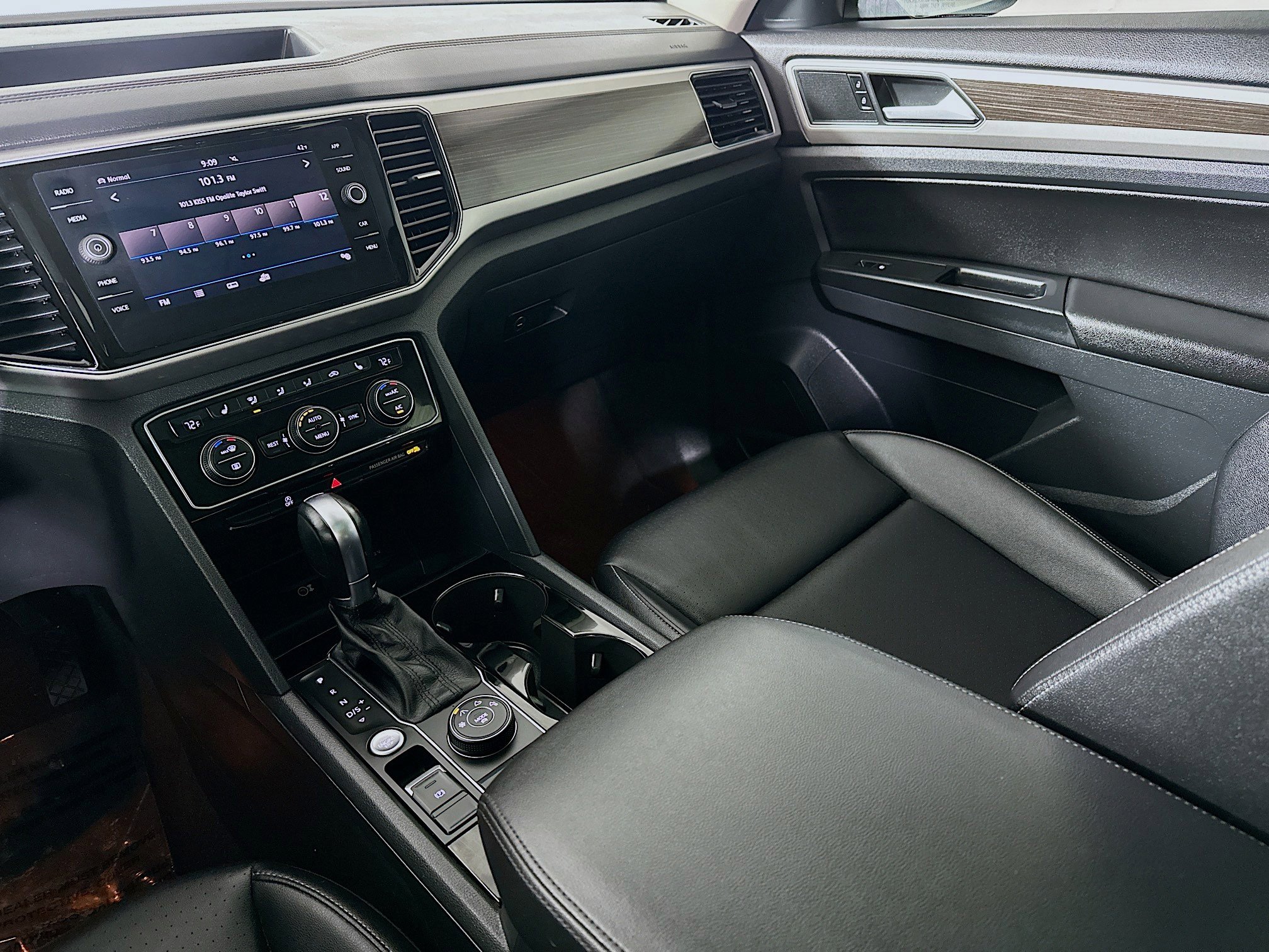 Used 2018 Volkswagen Atlas SEL image 23