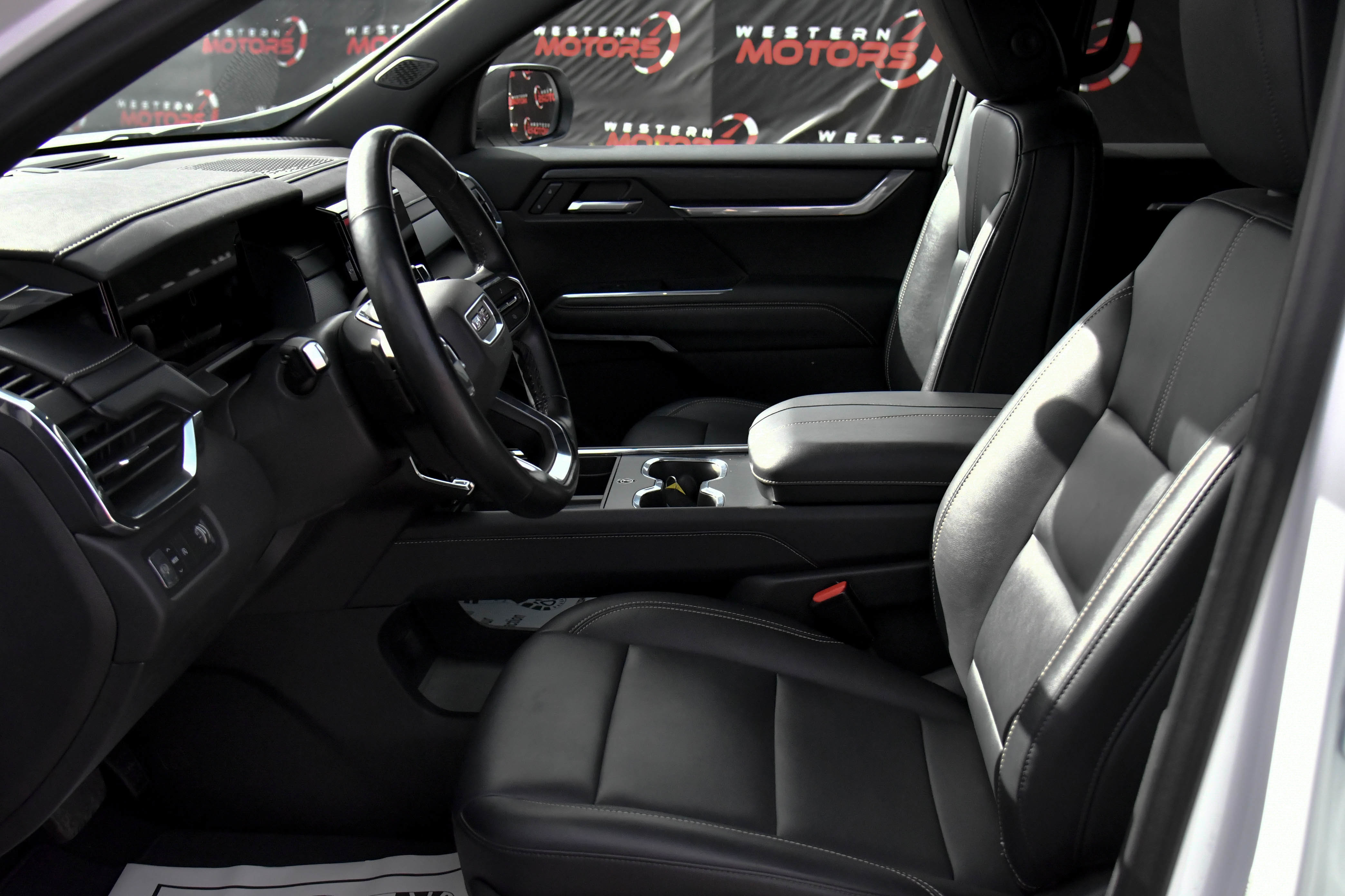 Used 2024 GMC Acadia Elevation image 18