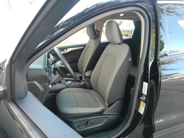Used 2020 Ford Escape SE FWD image 10