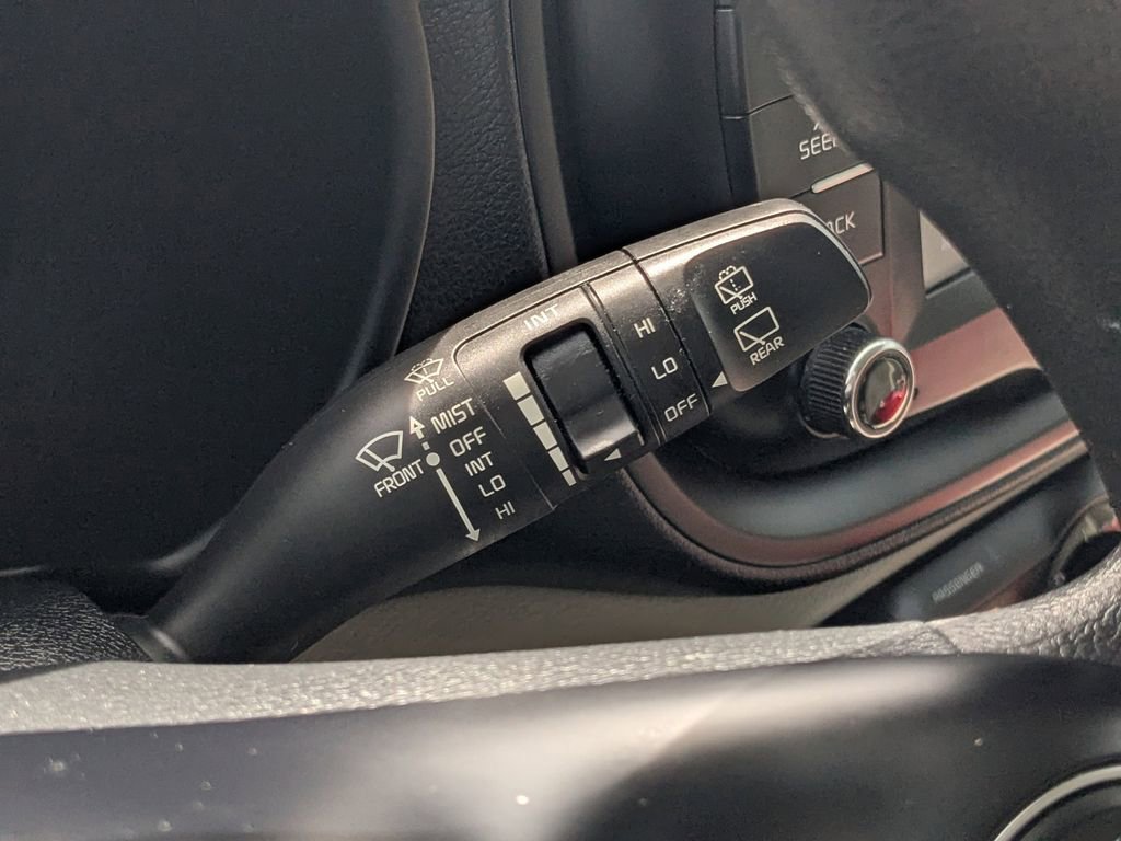 Used 2020 Kia Soul LX FWD image 25